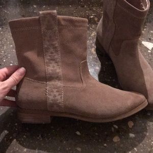 Toms Booties